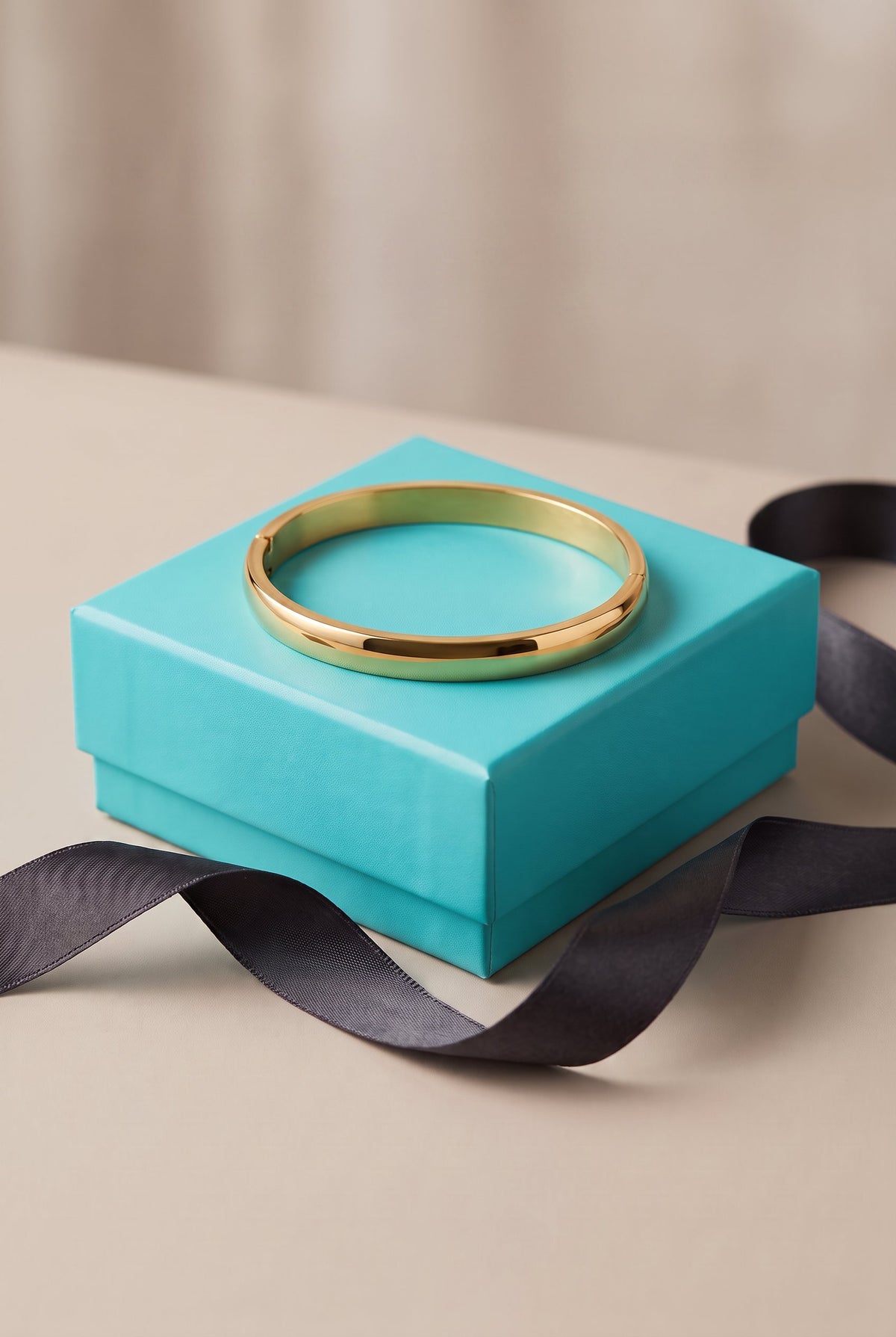 Bold Hinge Bangle