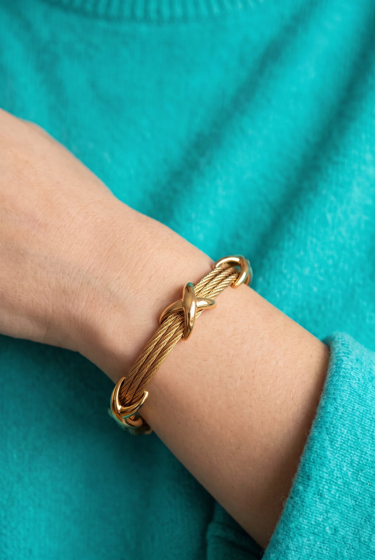 Cross Knot Cable Bracelet