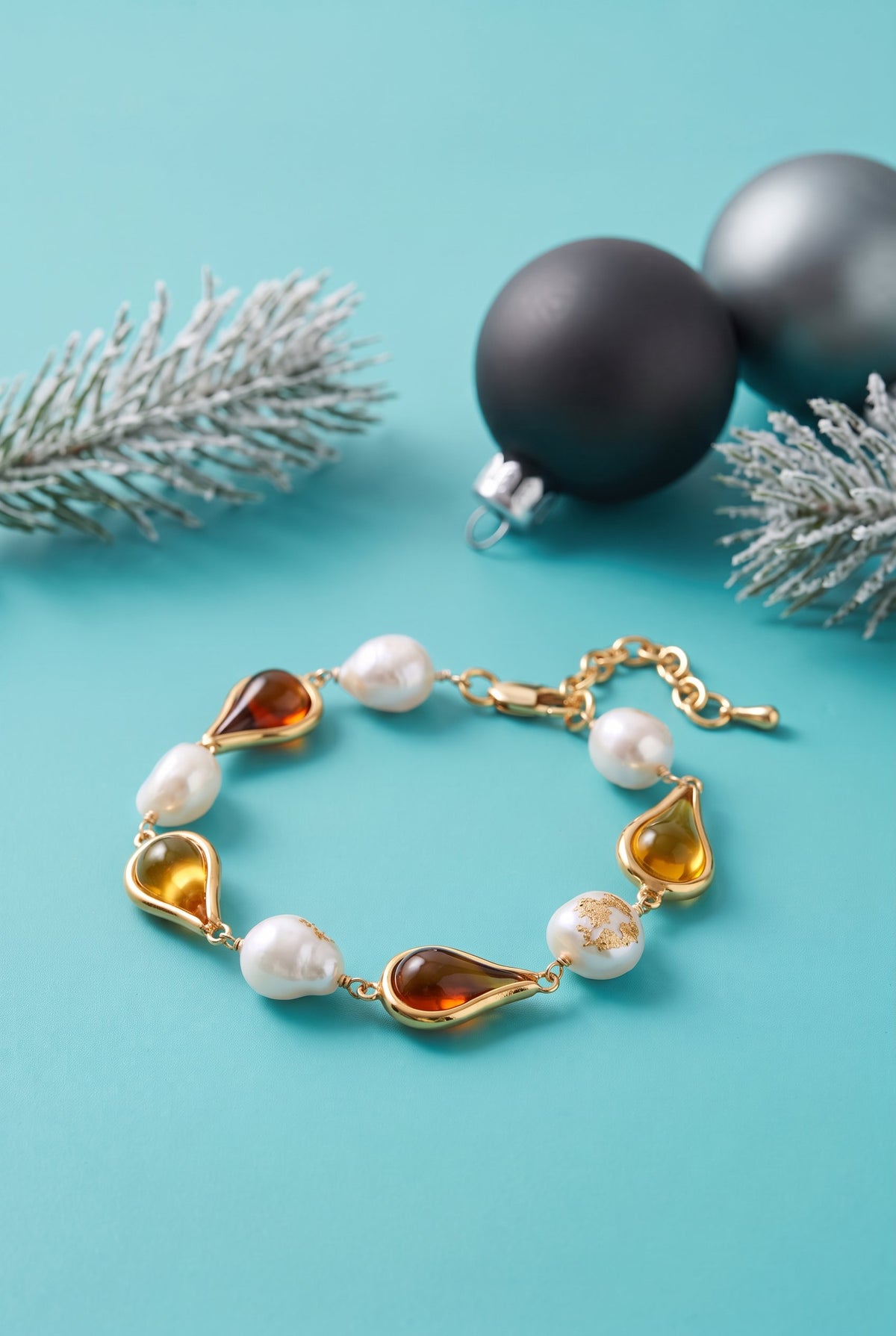 Golden Teardrop Bracelet