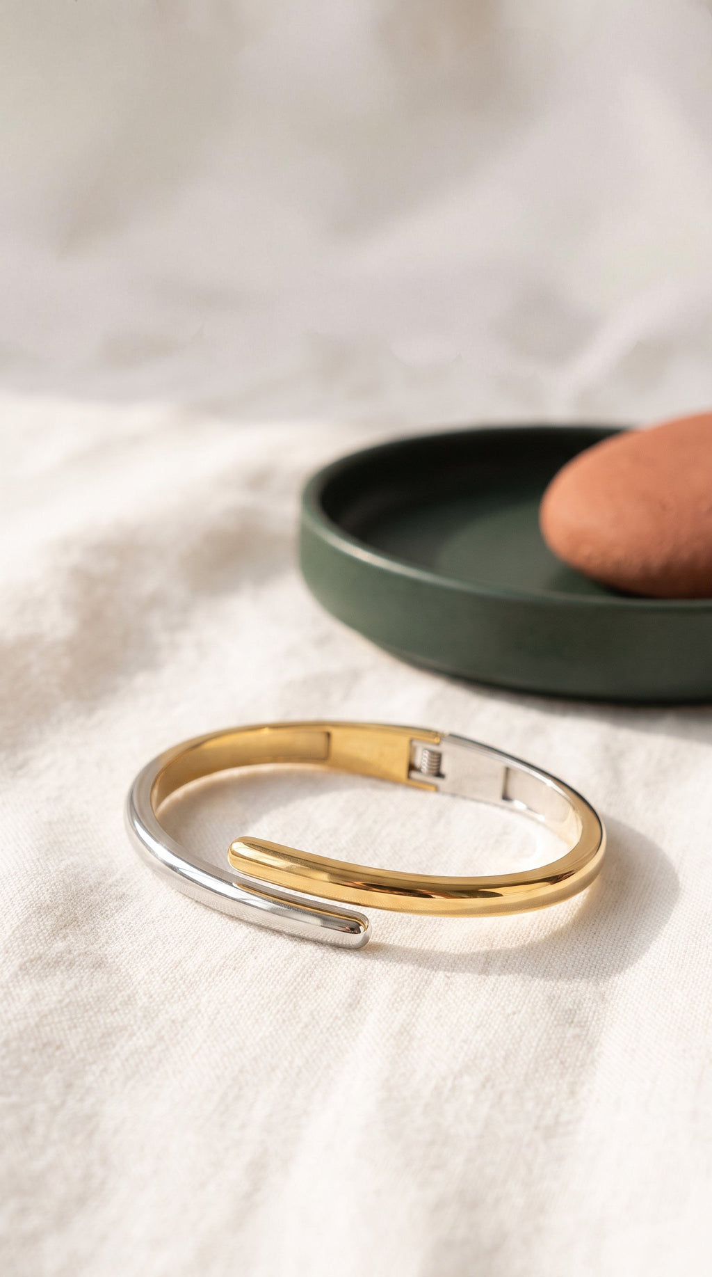 Duality Bypass Cuff | 18K Gold Plated Stainless Steel