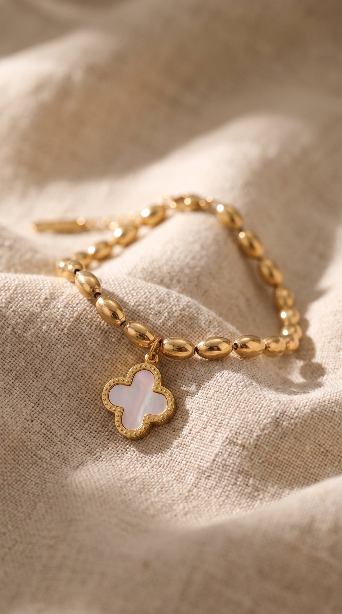 Lucky Clover Reversible Beaded Bracelet | Waterproof Gold Plated Stainless Steel & Mother of Pearl