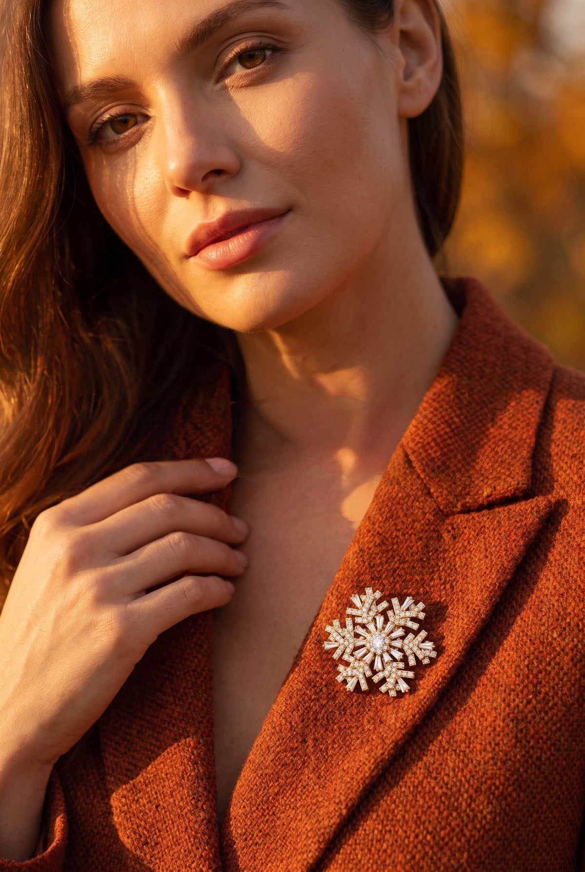 Winter Constellation Brooch – Gold-Plated Snowflake Pin with Zirconia
