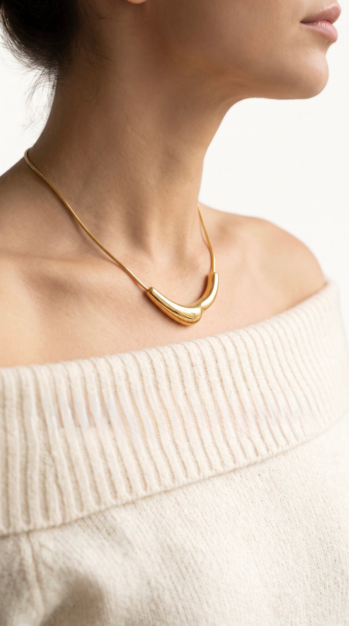 Curve Statement Necklace | 18K Gold Plated Sterling Silver
