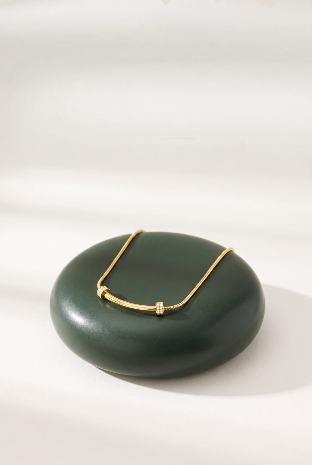 Curved Spark Bar Necklace | 18K Gold Plated Sterling Silver