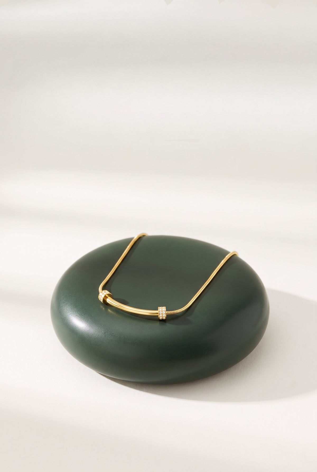 Curved Spark Bar Necklace | 18K Gold Plated Sterling Silver