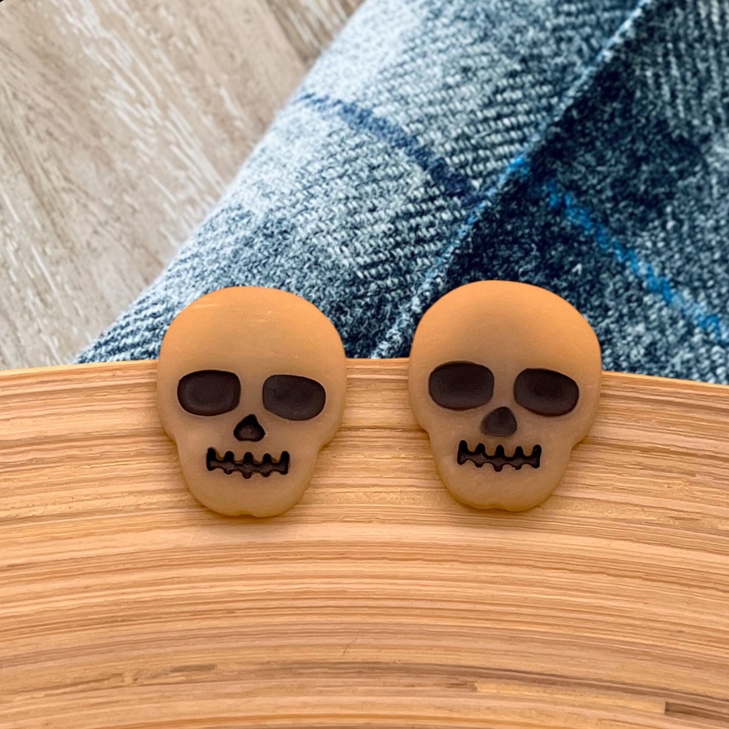 Glow-in-the-Dark Cream Skull Stud Earrings