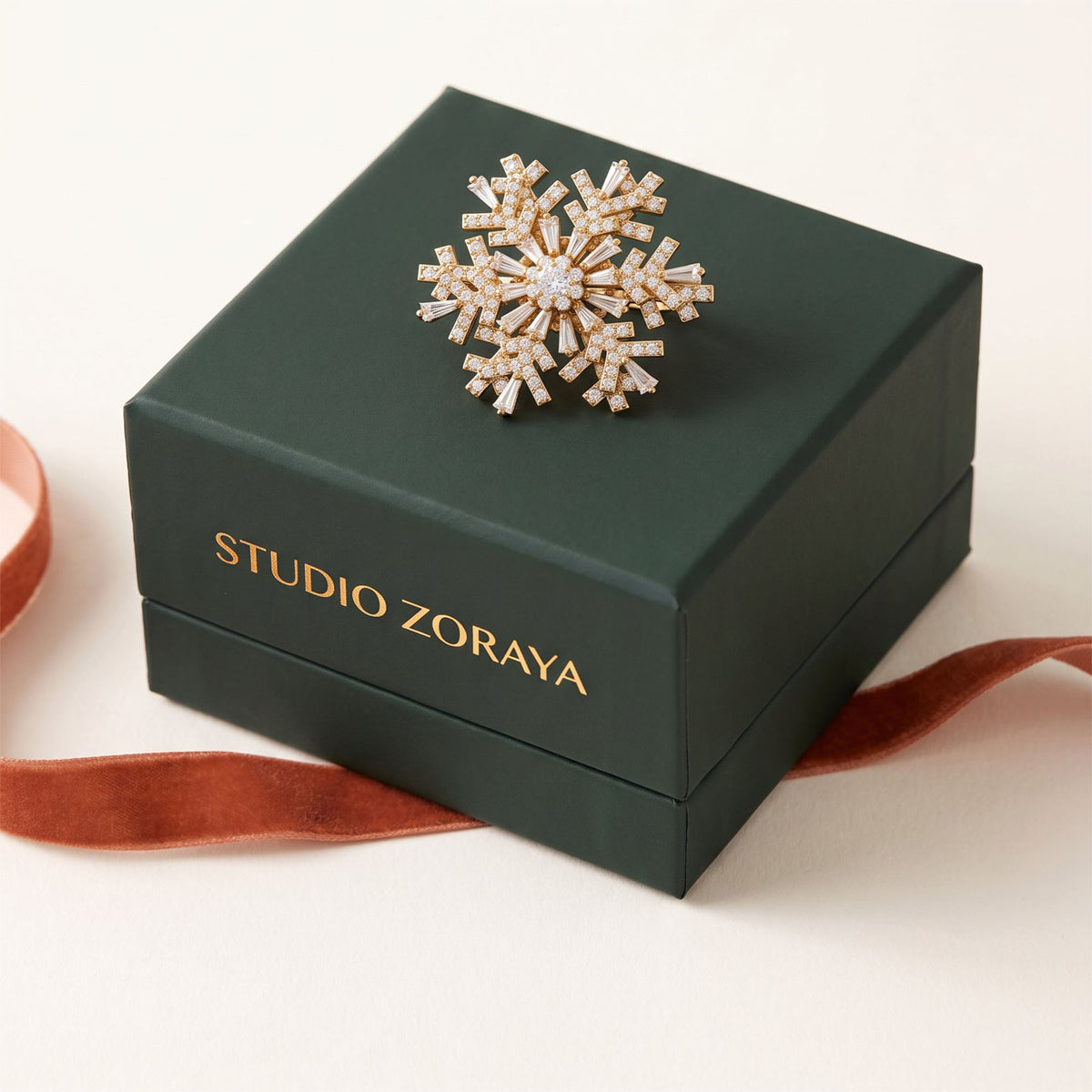 Winter Constellation Brooch – Gold-Plated Snowflake Pin with Zirconia